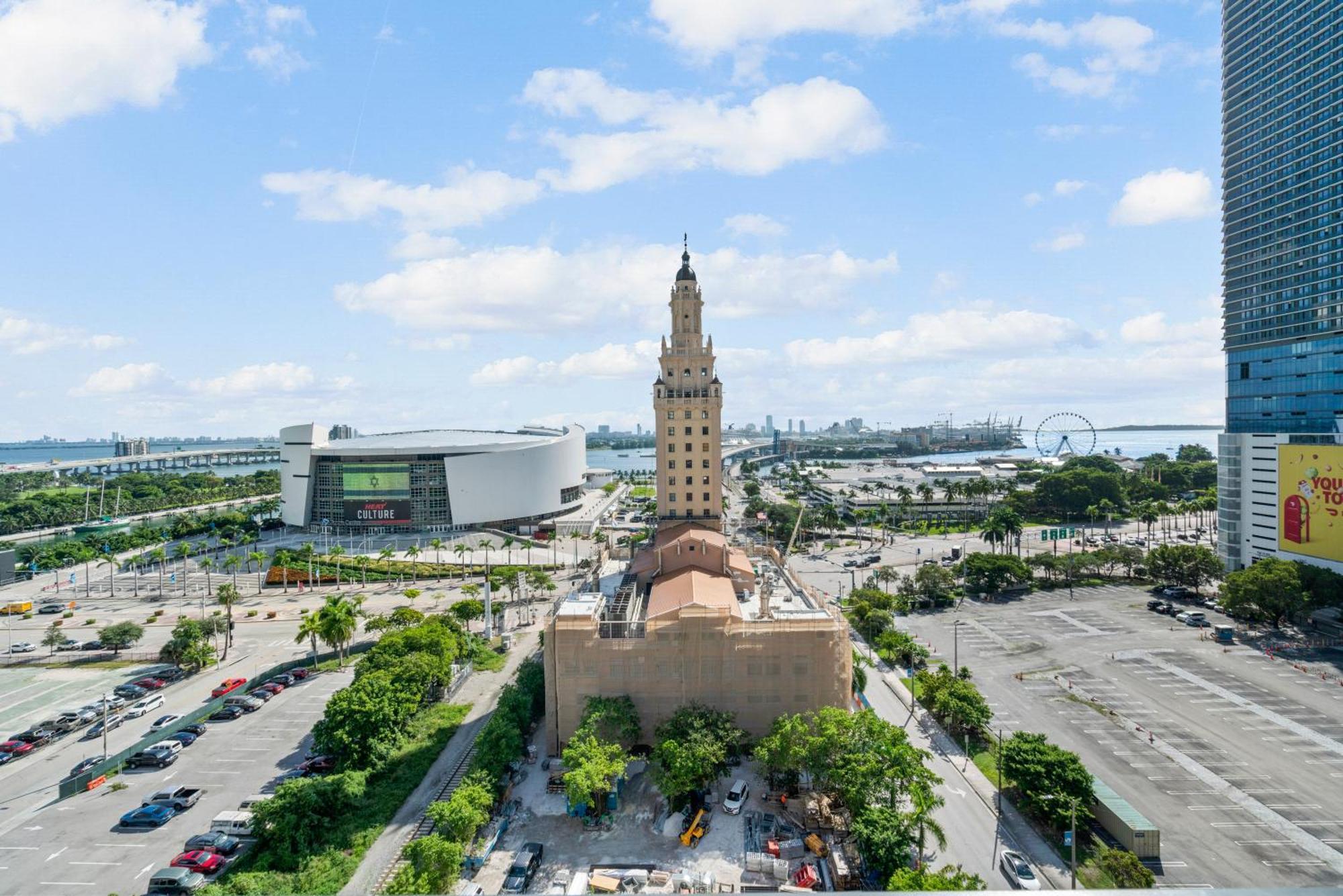 New Luxury 26th Floor In The Heart Of Miami